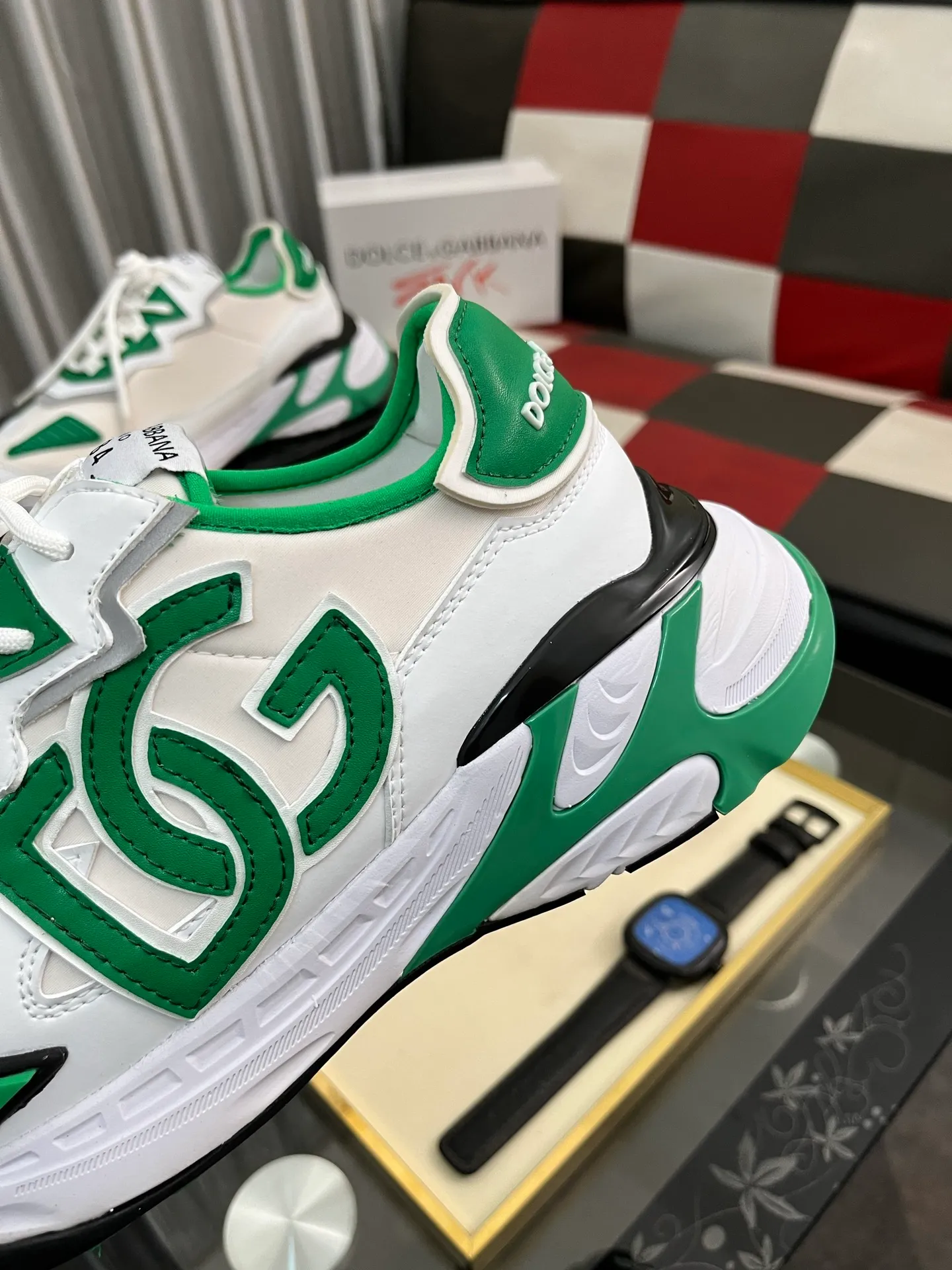 Men's shoes 💰520⌚️⌚️Dolce&Gabbana••DG✔️High-end men's sports and casual shoes. Original goods from top counters. Original imported cowhide, multi-material splicing design ➕Imported cowhide lining, cowhide feet ➕Original TPR elastic outsole.  Size: 35-46